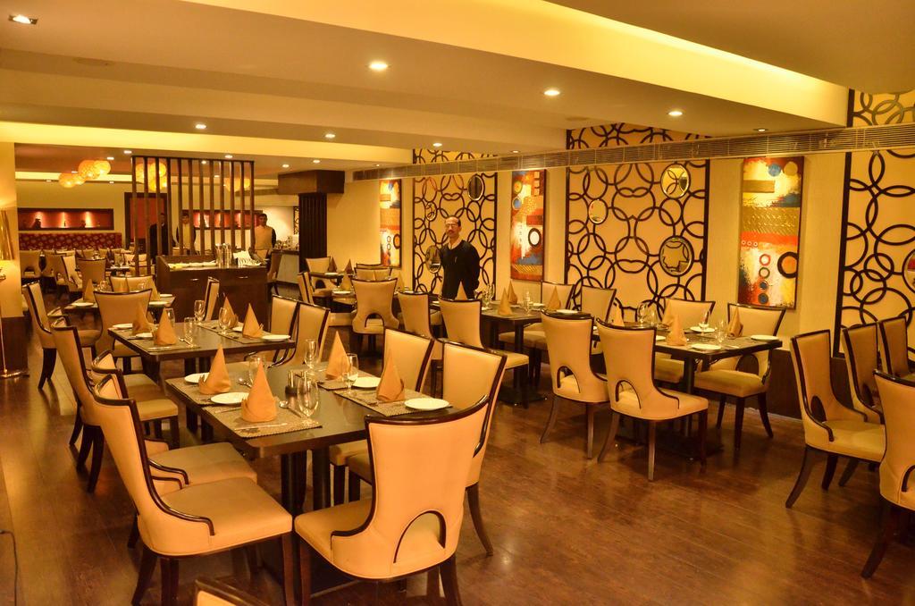 Hotel Down Town Jalandhar Exterior photo